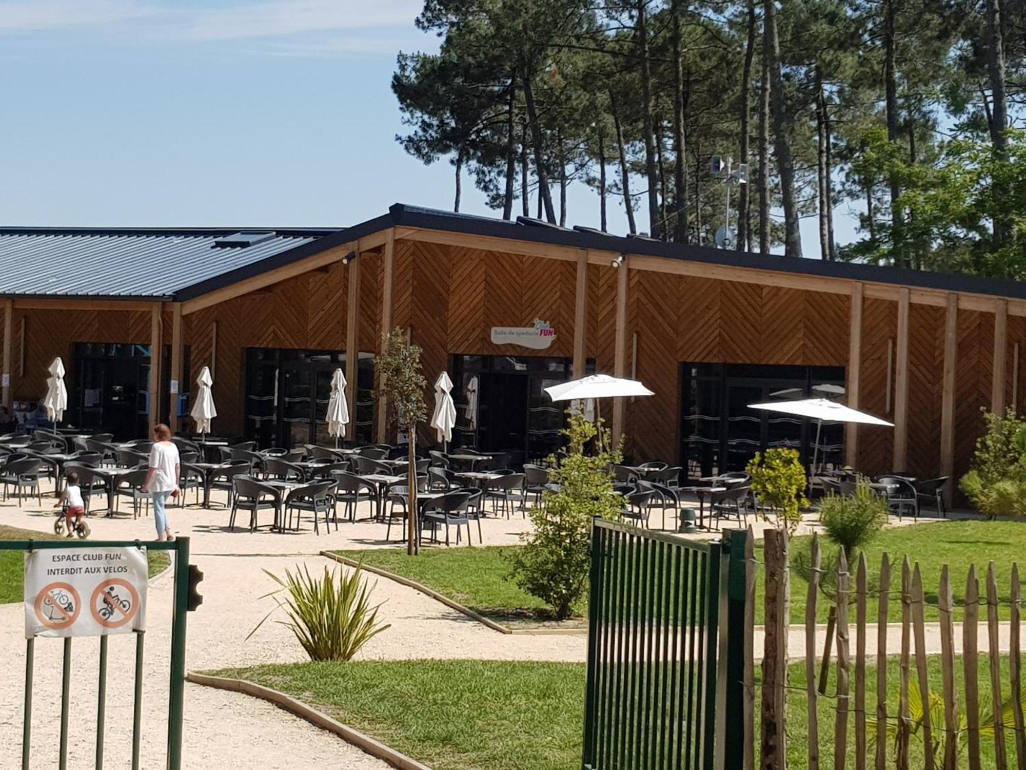 Campsite Les Dunes De Contis Saint-Julien-en-Born